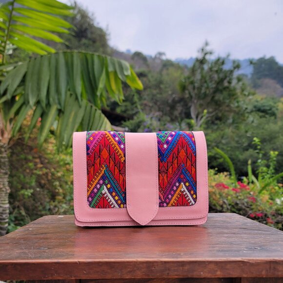 Typika Handbags - Unique Guatemalan Leather Handbag - Recycled Huipil and Pink Leather (Temoatzin)